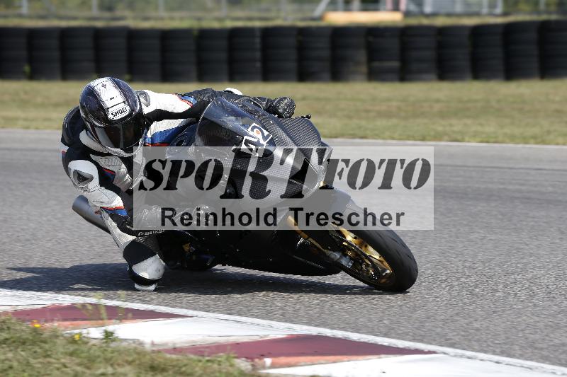 /Archiv-2025/49 26.08.2025 Cornu Master School ADR/rot-rouge/42